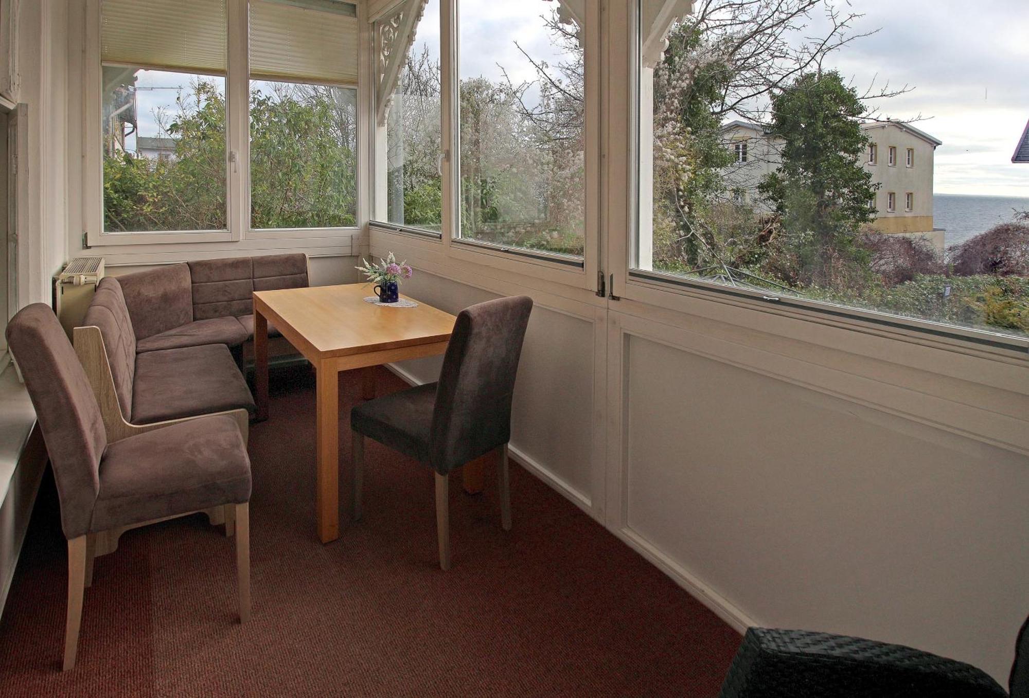 Villa Ostseelilie - Appartements Mit Balkon Und Meerblick Sassnitz Szoba fotó